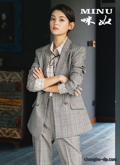 女士西装定做79